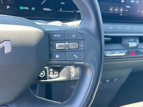 Certified 2024 Kia EV9 Wind AWD/4WD image 21