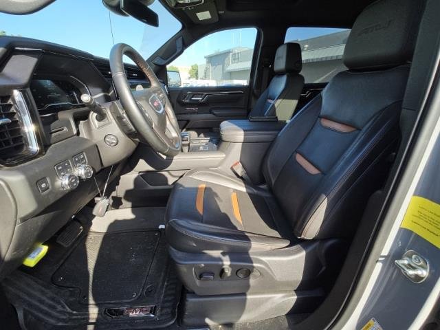Used 2025 GMC Sierra 1500 AT4 w/ AT4 Premium Package AWD/4WD image 5
