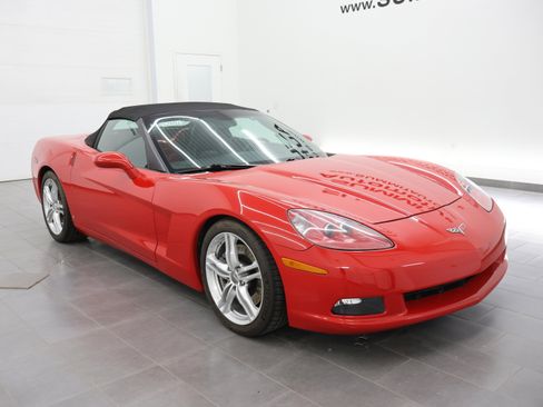 Used 2006 Chevrolet Corvette Convertible w/ Preferred Equipment Group RWD image 41