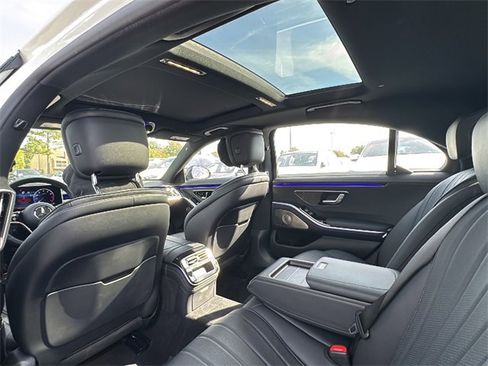 Certified 2022 Mercedes-Benz S 500 4MATIC image 13