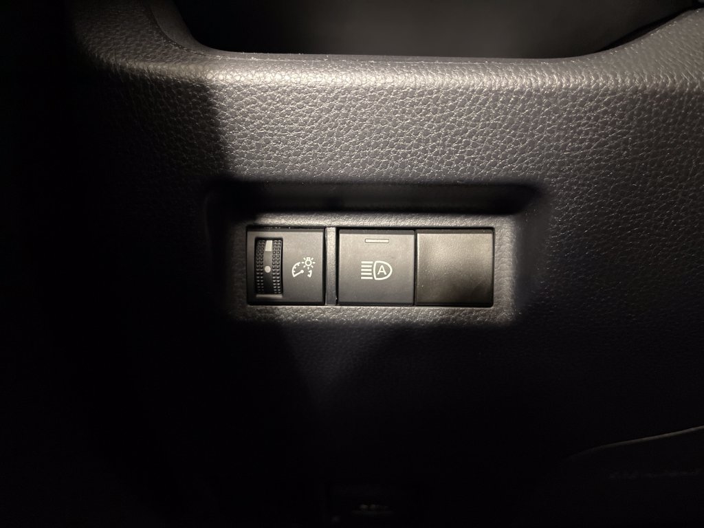 Certified 2023 Toyota RAV4 XLE AWD/4WD image 28