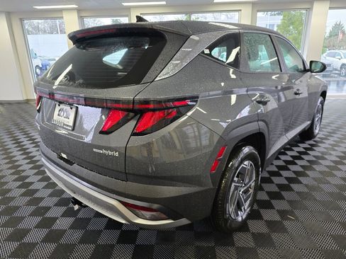 New 2026 Hyundai Tucson Blue SE w/ Tow & Go Package image 4