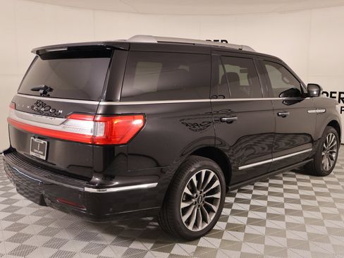 Used 2020 Lincoln Navigator Reserve AWD/4WD image 23