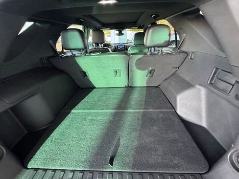 Used 2023 Chevrolet Equinox RS w/ RS Leather Package image 10