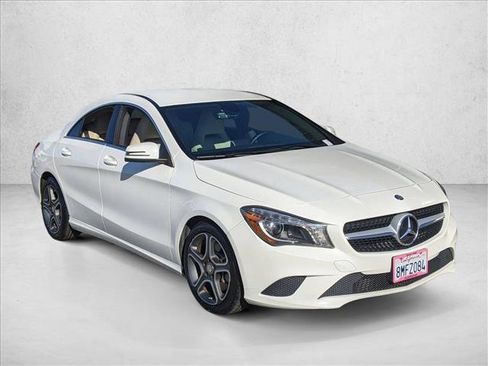 Used 2014 Mercedes-Benz CLA 250 image 3