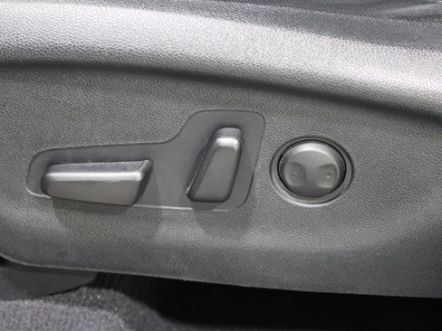 Used 2017 Kia Sorento AWD w/ LX Convenience Package image 5