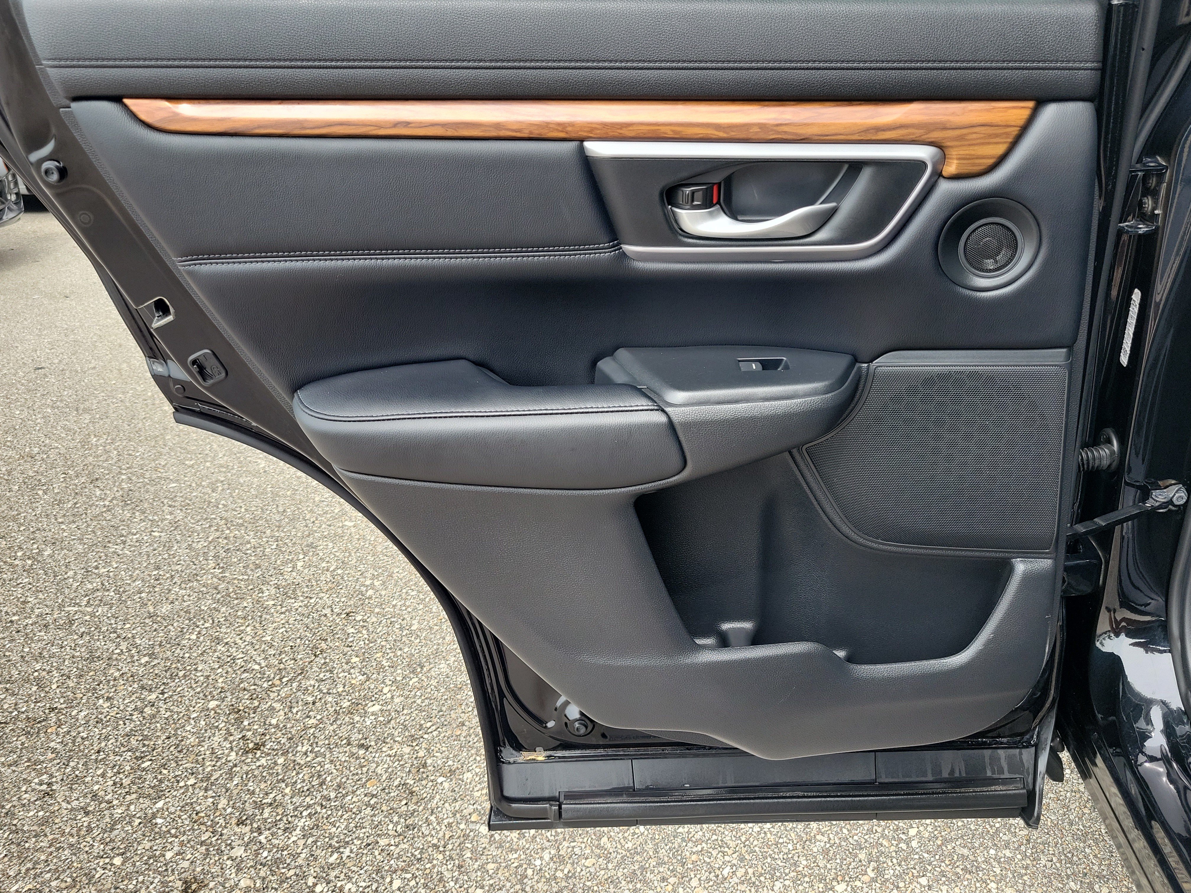 Used 2017 Honda CR-V EX-L image 12