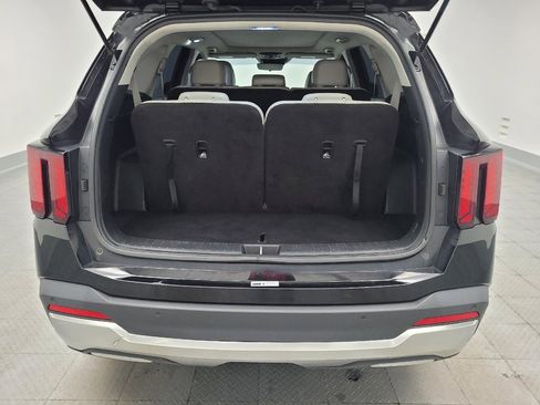 Used 2024 Kia Sorento S w/ Panoramic Sunroof Package FWD image 29