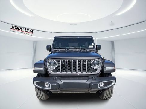 New 2026 Jeep Wrangler Unlimited Sahara AWD/4WD image 8