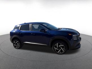 Used 2025 Nissan Kicks SV FWD video 2