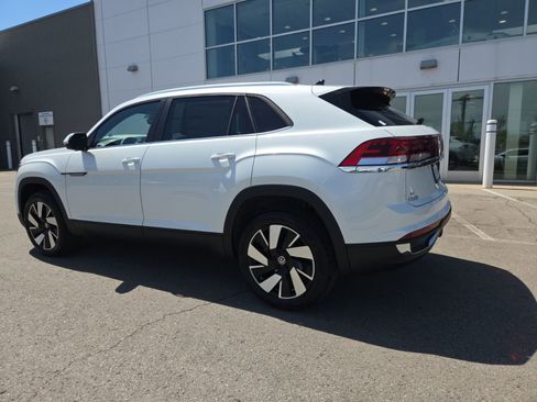 New 2026 Volkswagen Atlas Cross Sport SE AWD/4WD image 13