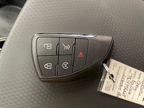 New 2026 Chevrolet Equinox RS w/ Convenience Package III AWD/4WD image 22