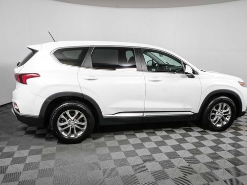 Used 2019 Hyundai Santa Fe SE FWD image 2