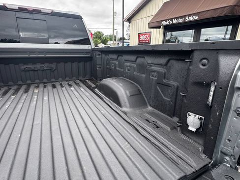 Used 2024 GMC Sierra 2500 AT4 w/ AT4 Preferred Package AWD/4WD image 42