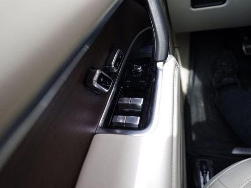 Used 2023 Land Rover Range Rover SE AWD/4WD image 20