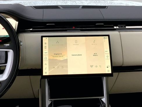 New 2026 Land Rover Range Rover SE AWD/4WD image 7