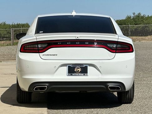 Used 2023 Dodge Charger SXT RWD image 5