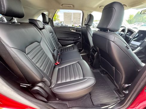 Used 2024 Ford Edge SEL w/ Convenience Package AWD/4WD image 16