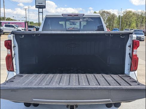 Used 2020 Chevrolet Silverado 1500 LT Trail Boss image 17