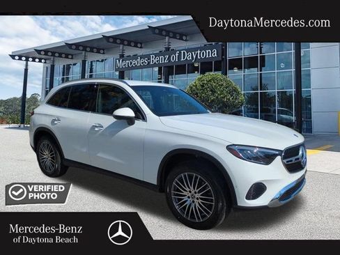 Used 2026 Mercedes-Benz GLC 300 image 1