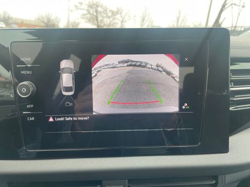 Used 2025 Volkswagen Jetta Sport image 20