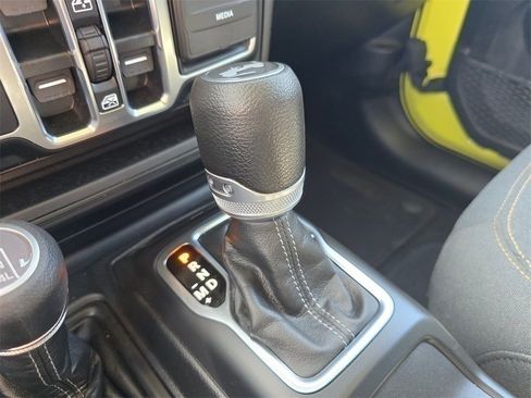 Used 2024 Jeep Wrangler Sahara image 16