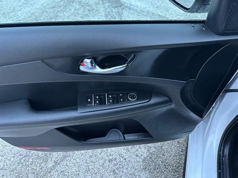 Used 2022 Kia Forte GT-Line w/ GT-Line Premium Package image 20