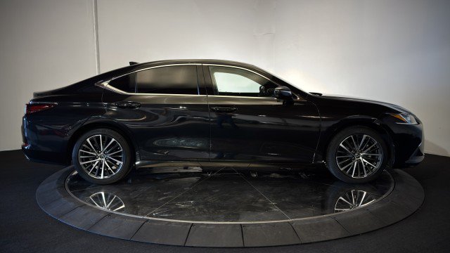 Used 2023 Lexus ES 350 w/ Premium Package FWD image 39