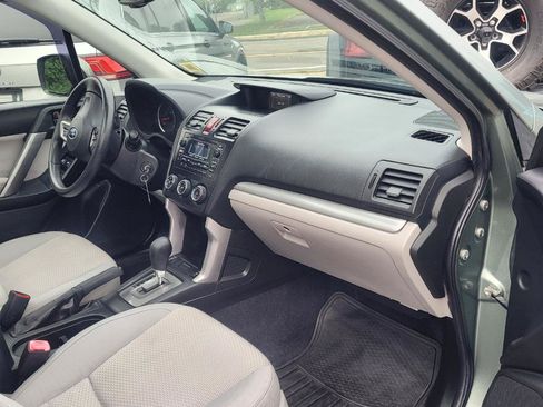 Used 2014 Subaru Forester 2.5i Premium w/ All-Weather Package AWD/4WD image 26