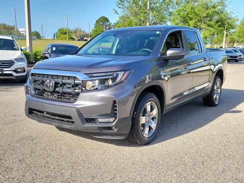Used 2025 Honda Ridgeline RTL image 3