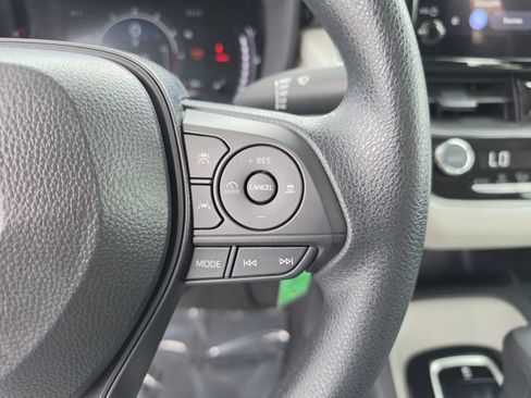 Used 2026 Toyota Corolla LE FWD image 30