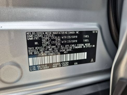 Used 2019 Toyota RAV4 Limited w/ Cold Weather Package AWD/4WD image 37