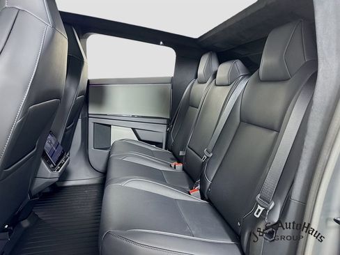 Used 2025 Tesla Cybertruck AWD Crew Cab image 28