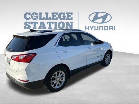 Used 2018 Chevrolet Equinox LT w/ Sun & Infotainment Package image 6