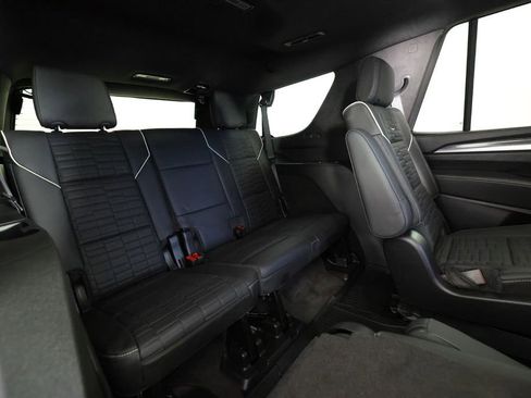 Used 2026 Cadillac Escalade V w/ LPO, ONYX Package AWD/4WD image 12
