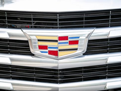 Used 2018 Cadillac Escalade 2WD image 15