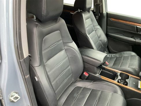Used 2020 Honda CR-V Touring image 29
