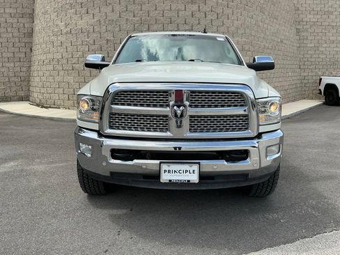 Used 2018 RAM 2500 Laramie w/ Cold Weather Group AWD/4WD image 3