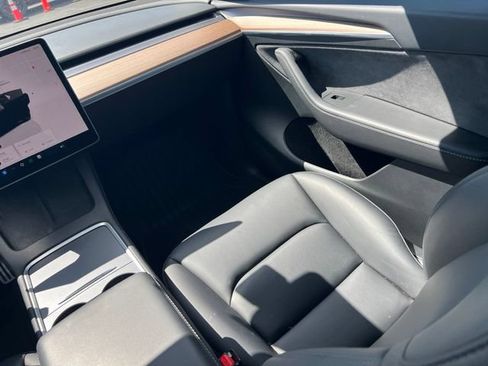 Used 2025 Tesla Model Y Performance AWD/4WD image 15