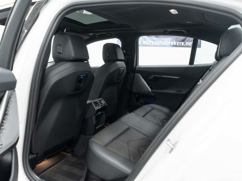 Used 2026 BMW 530i xDrive AWD/4WD image 31
