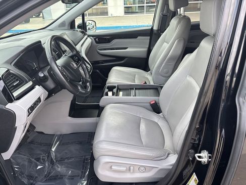 Used 2018 Honda Odyssey Elite image 12
