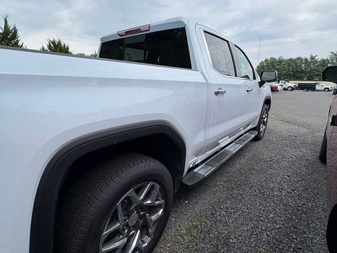 Used 2026 GMC Sierra 1500 SLT w/ SLT Premium Package AWD/4WD image 8