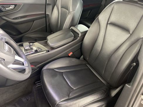 Used 2018 Audi Q7 3.0T Prestige w/ Prestige Package image 23