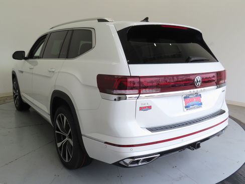 New 2026 Volkswagen Atlas SEL Premium R-Line AWD/4WD image 7
