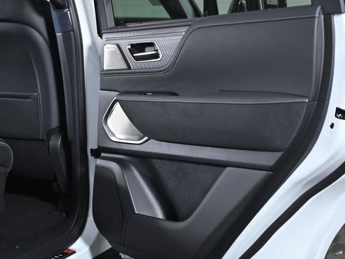 New 2026 INFINITI QX80 Autograph image 38