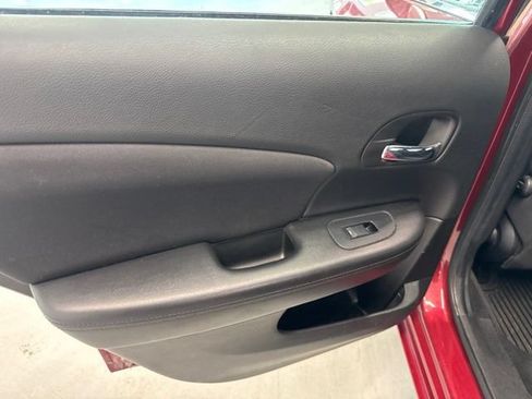Used 2013 Chrysler 200 LX FWD image 20