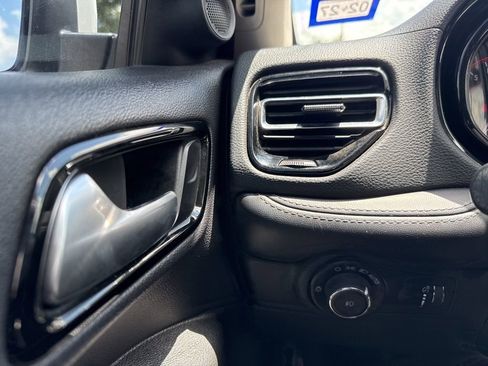 Used 2021 Dodge Durango SXT w/ 3rd Row Seating Group RWD image 44