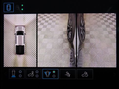 Used 2025 GMC Sierra EV Denali image 19