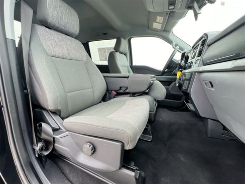 Used 2023 Ford F150 XLT w/ XTR Package image 21