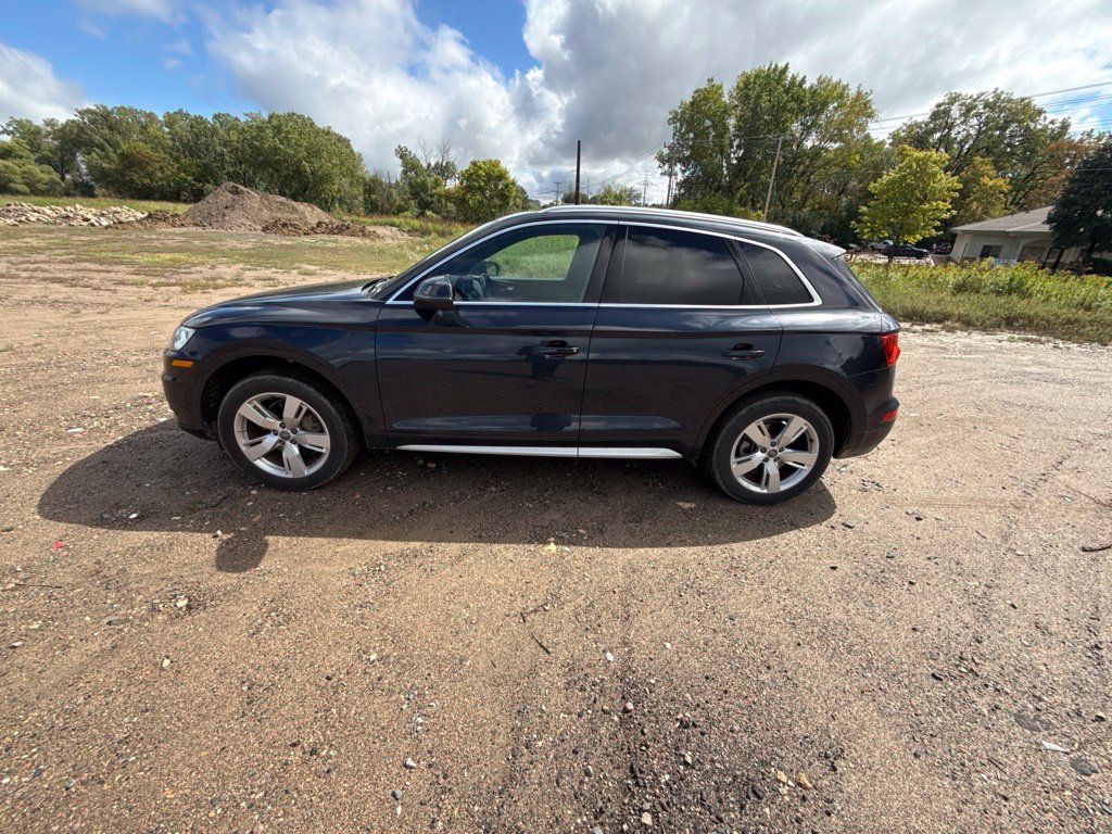 Used 2018 Audi Q5 2.0T Premium Plus w/ Premium Plus Package AWD/4WD image 18